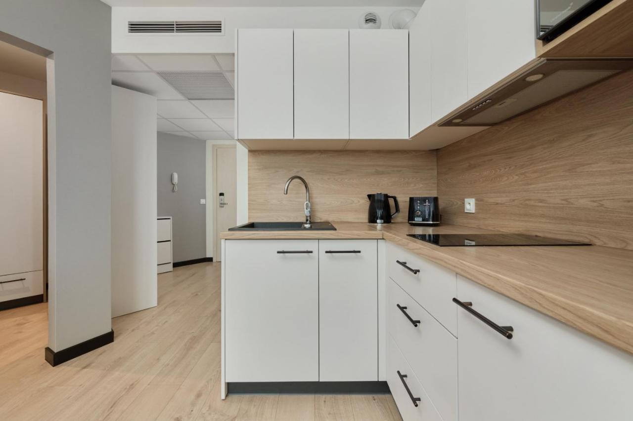 Wroclavia Apartments Dyrekcyjna By Noclegi Renters Вроцлав Экстерьер фото