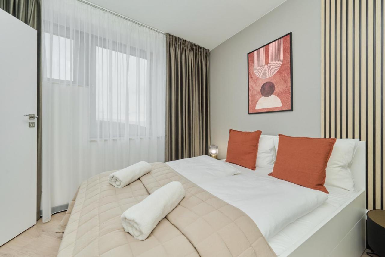 Wroclavia Apartments Dyrekcyjna By Noclegi Renters Вроцлав Экстерьер фото