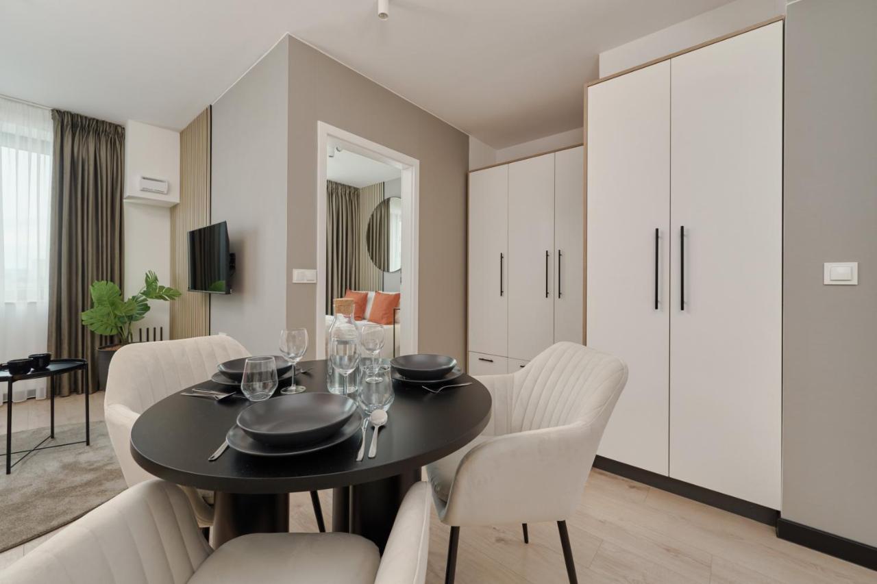 Wroclavia Apartments Dyrekcyjna By Noclegi Renters Вроцлав Экстерьер фото