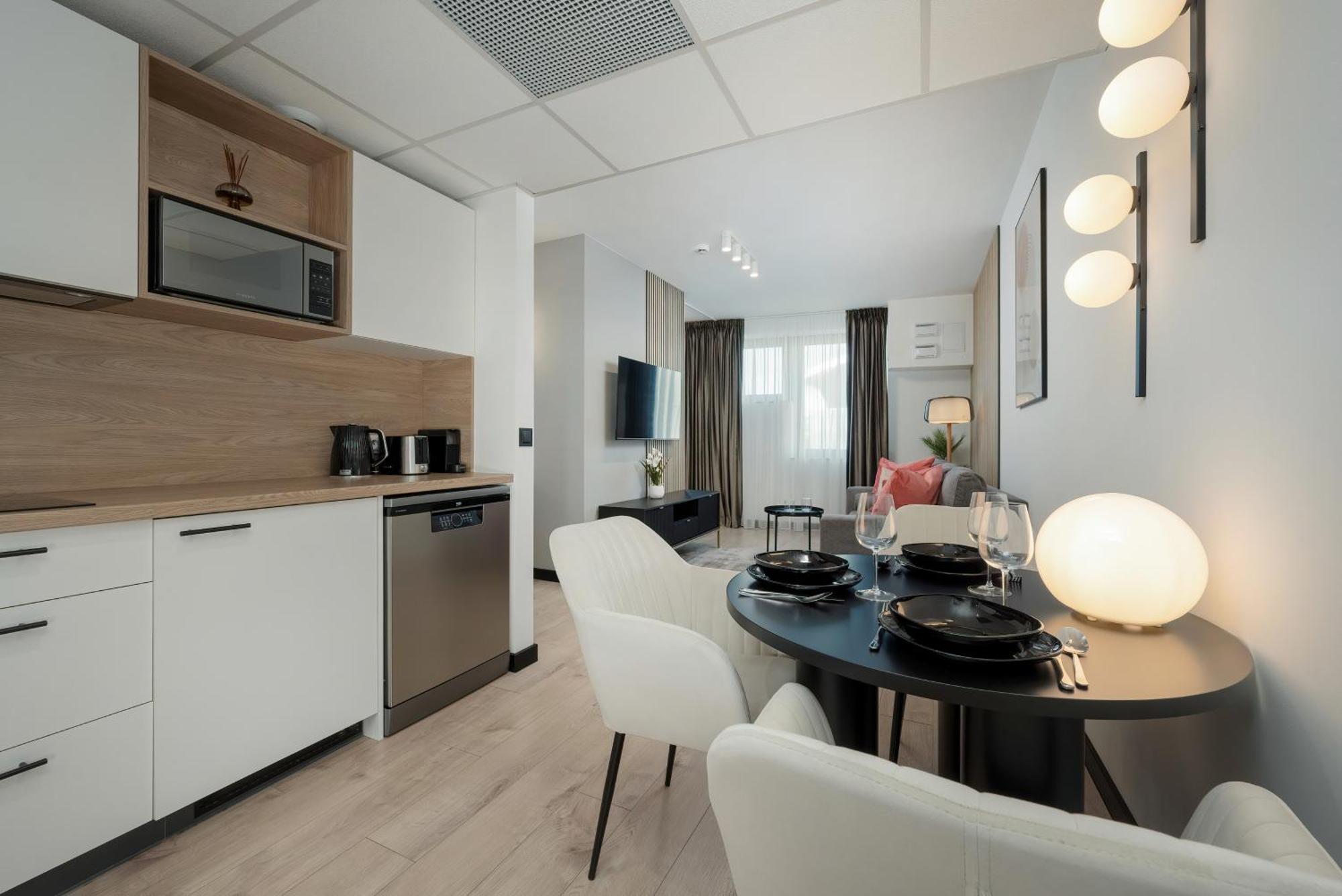 Wroclavia Apartments Dyrekcyjna By Noclegi Renters Вроцлав Экстерьер фото